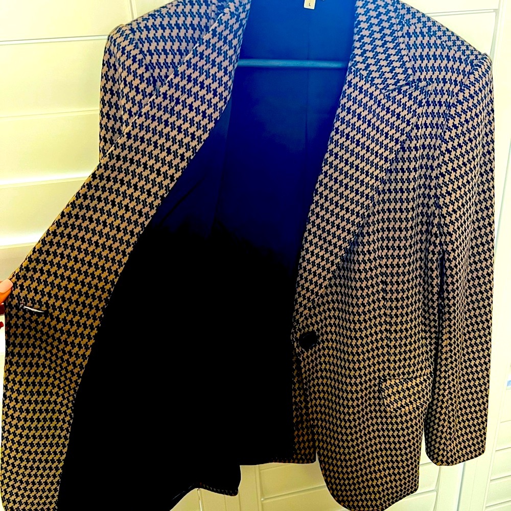 Max Studio Black and Tan Houndstooth Blazer and pants
